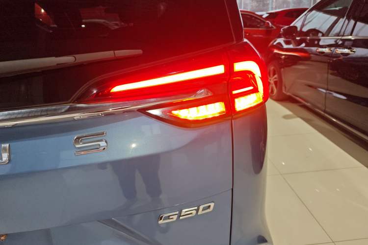 Used SAIC MAXUS G50 2019 1.5T Automatic Luxury Edition China VI Standard Exterior 3