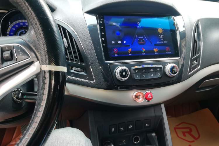 Used JAC Group Refine S5 2014 2.0T Automatic Luxury Edition