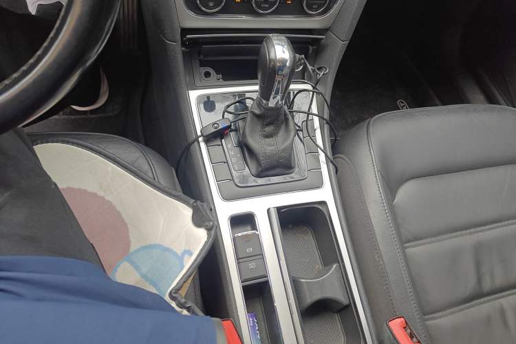 Used Volkswagen Passat 2013 1.8TSI DSG Prestige Edition Gear Lever