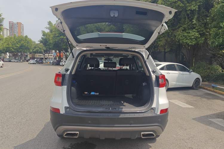 Used CHANGAN CS75 2017 Shangkui Edition 1.5T Automatic Fengyue Model Trunk