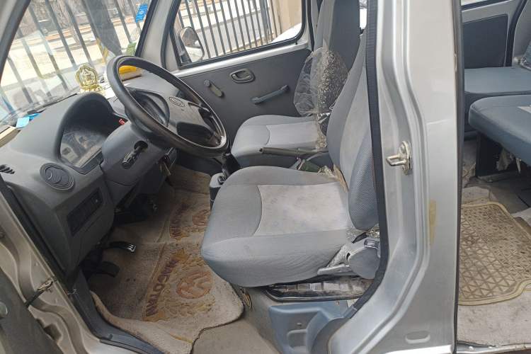 Used FAW Jiabao V52 2011 1.0L Practical Version LJ465QE1 Left Front Seat