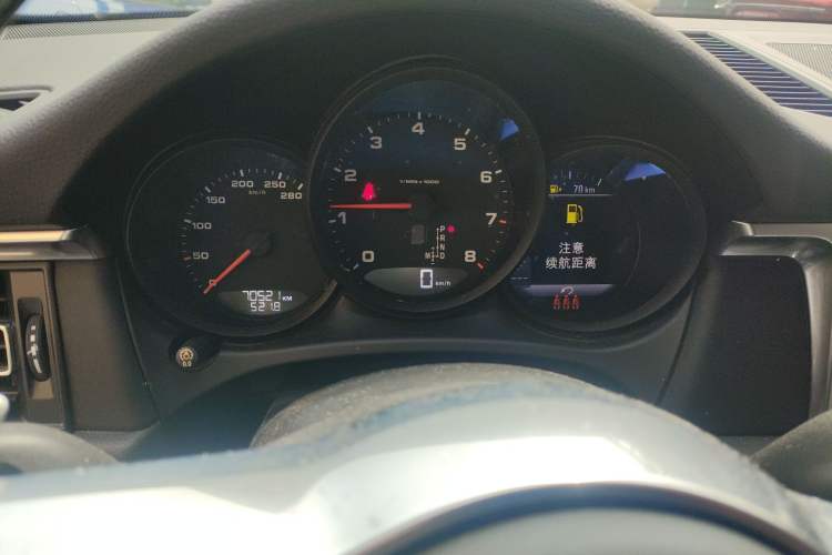 Used Porsche Macan 2018 Macan 2.0T