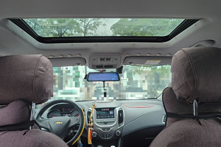 Used Chevrolet Cruze 2017 1.5L Automatic Pioneer Sunroof Edition
