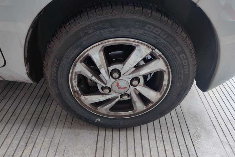 Used Wuling Hongguang MINIEV 2020 Enjoyment Model Lithium Iron Phosphate Right Front Wheel Hub
