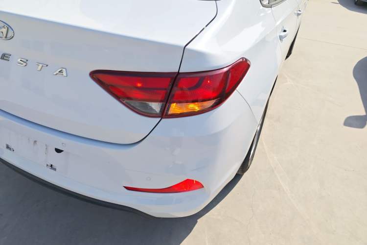 Used Hyundai Celesta 2018 1.6L Automatic GL Enjoyment Version China V Standard