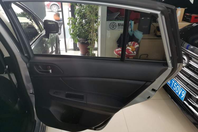 Used Subaru XV 2012 2.0i Elite Edition
