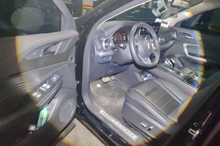 Used Wey VV5 2021 1.5T Two-Wheel Drive Smart Pioneer
