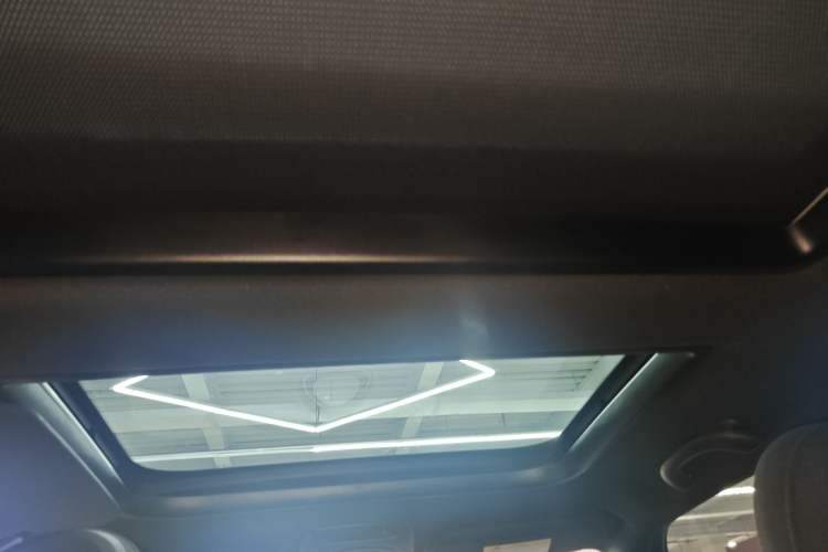 Used MINI MINI 2018 1.5T COOPER Racing Driver
