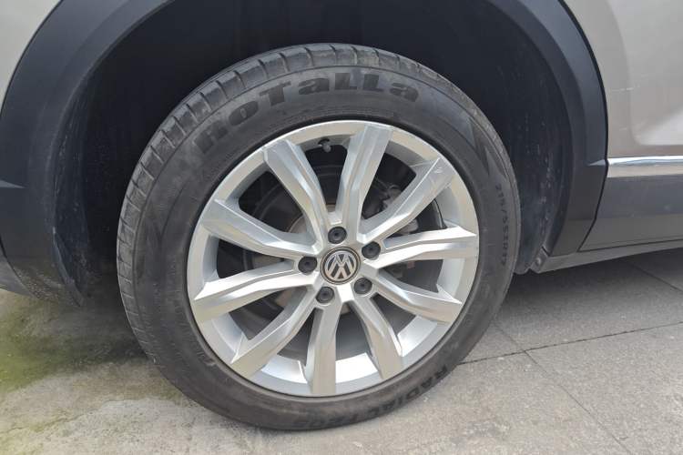 Used Volkswagen T-ROC 2020 230TSI DSG Two-Wheel Drive Advanced Version Right Rear Wheel Hub