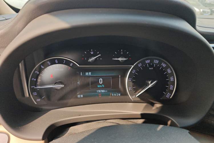 Used Buick GL8 2018 ES 28T Flagship Model China VI Standard
