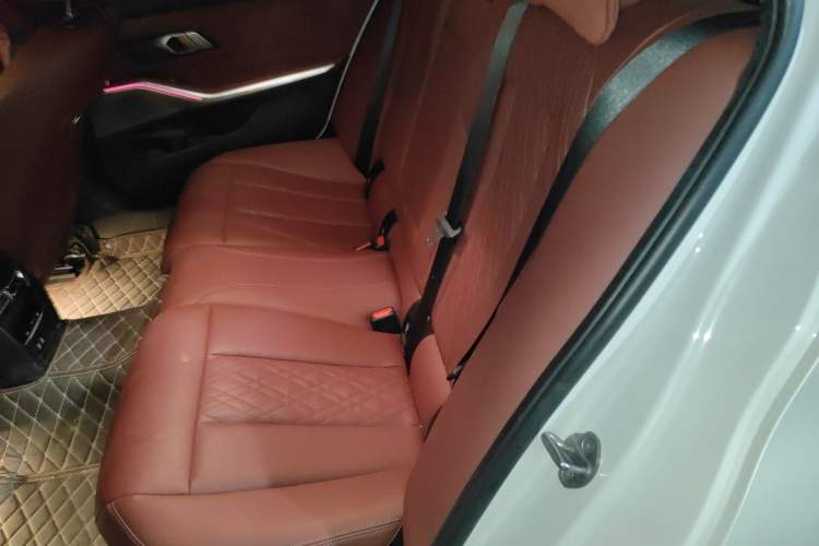 Used BMW i3 2024 eDrive 35 L
