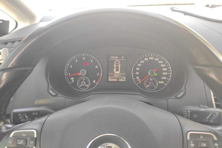 Used Volkswagen Sharan 2015 1.8TSI Comfort Model Instrument Cluster