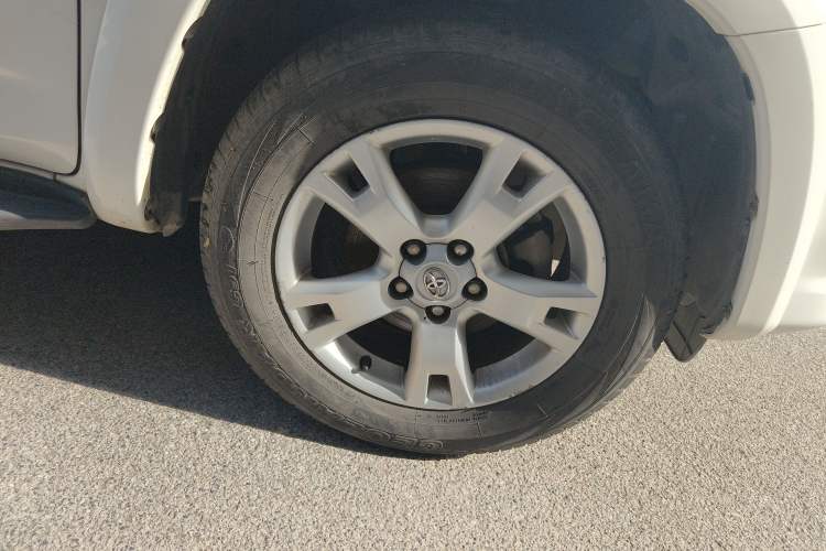 Used Toyota RAV4 2011 2.0L Automatic Luxury Edition
