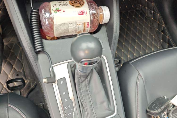 Used Audi Q2L 2020 35 TFSI Ambition Dynamic Edition Gear Lever