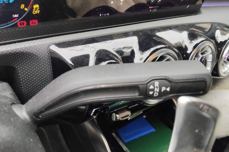 Used Mercedes-Benz A AMG 2023 AMG A 35 L 4MATIC Gear Lever