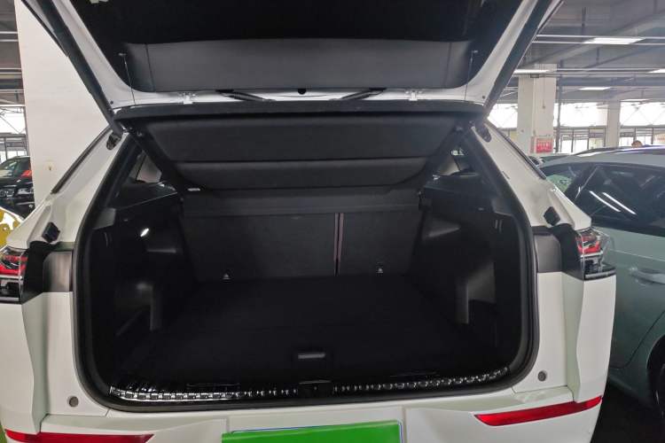 Used Volkswagen Tavendor 2023 380TSI Four-Wheel Drive R-Line First Edition
