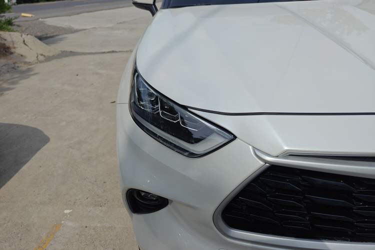 Used Toyota Highlander 2023 2.5L Smart Electric Hybrid Dual-Engine Four-Wheel Drive Prestige Version – 7 Seats
