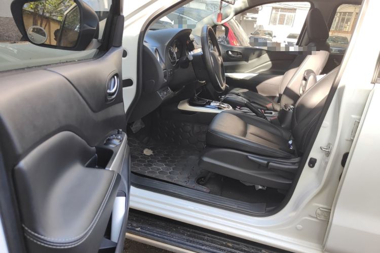 Used Nissan Terra 2020 2.5L XL Upper Automatic Two-Wheel Drive Luxury Edition
