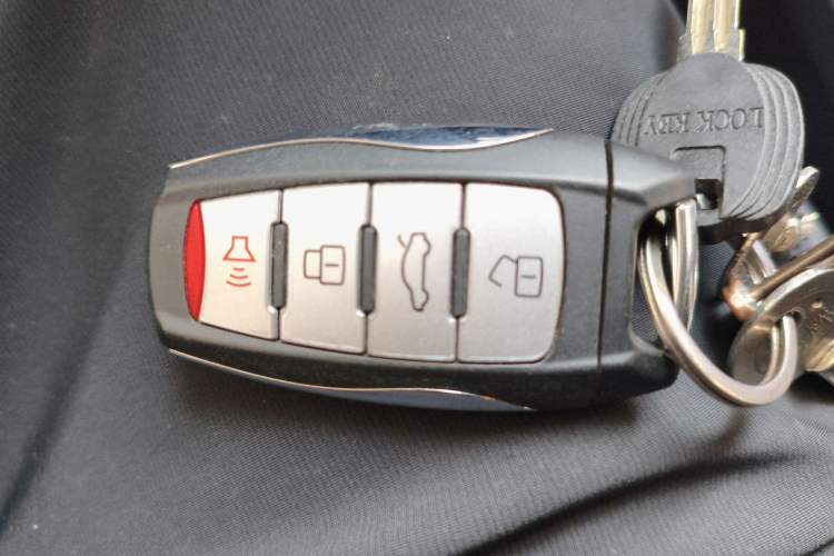 Used Haval H6 2021 Sport Edition 1.5T Automatic Elite Smart Connectivity Model with Hexagonal Grille