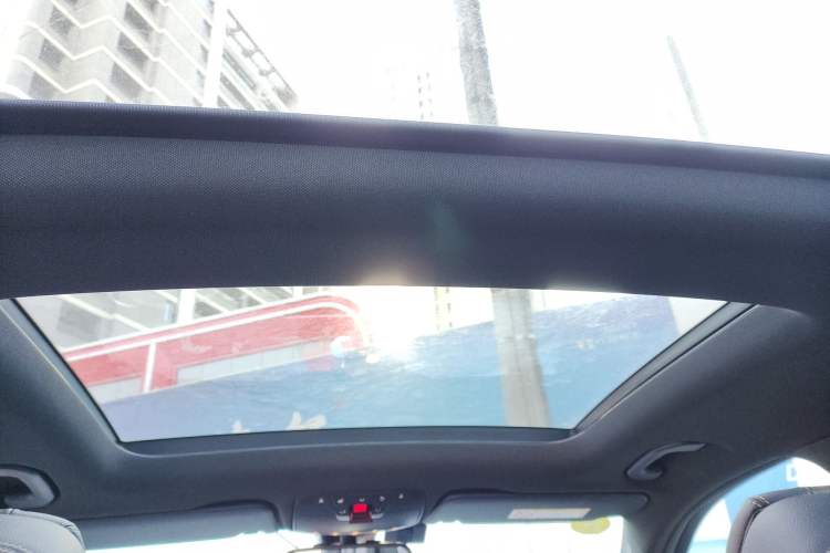 Used Mercedes-Benz GLC 2018 Facelifted GLC 260 4MATIC Dynamic Edition
