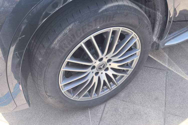 Used Mercedes-Benz GLC 2024 GLC 300 L 4MATIC Dynamic Edition 5-seater
