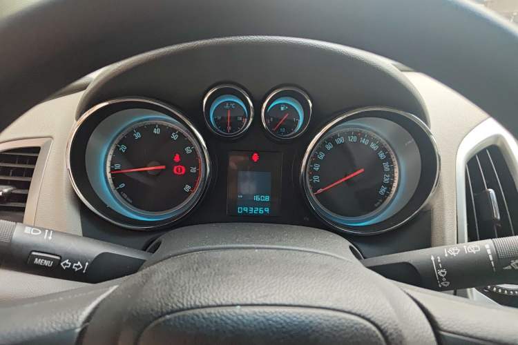 Used Buick GT 2013 XT 1.6L Manual Entry-Level Model