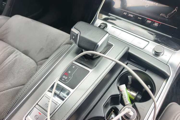 Used Audi A6L 2023 45 TFSI Prestige Dynamic Edition Gear Lever