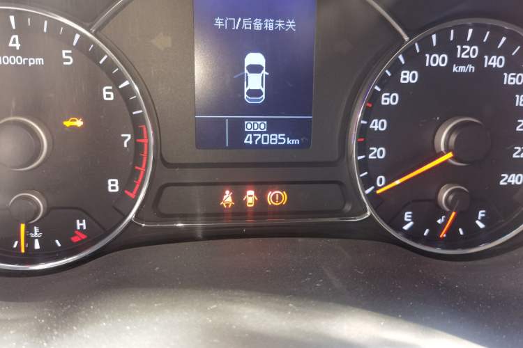 Used Kia K3 2013 1.6L Manual GL
