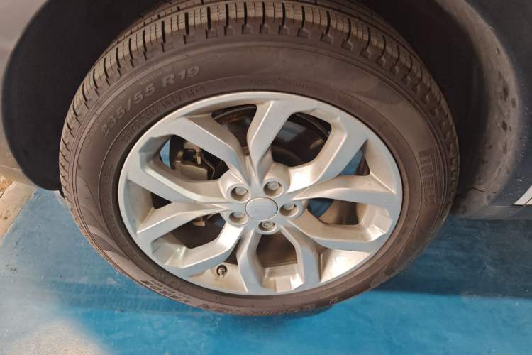 Used Land Rover Discovery Sport 2015 2.0T SE
