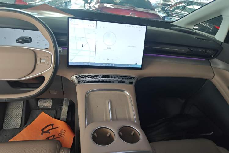 Used XPeng X9 2025 740 Ultra-Long Range Max Audio And AC Panel