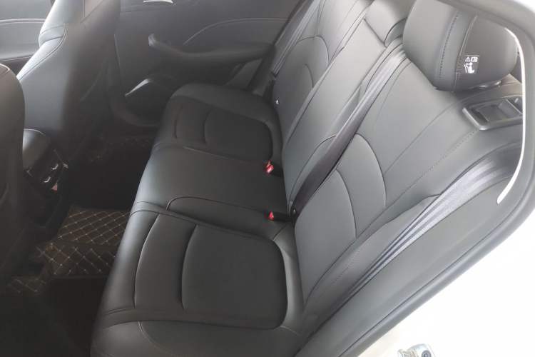 Used Roewe i5 2023 1.5L CVT Luxury Edition
