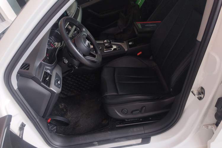 Used Audi A4L 2018 30th Anniversary Edition 40 TFSI Trendy Model
