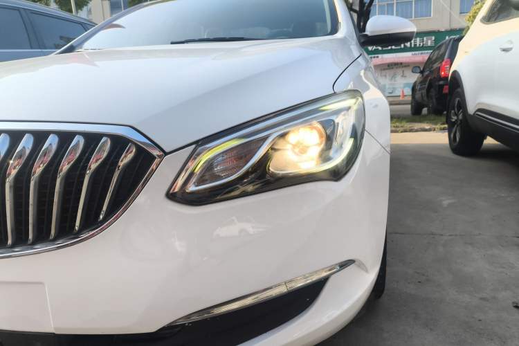 Used Buick GT 2017 15N Automatic Elite Version