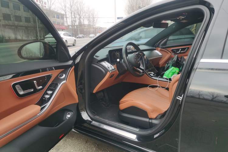 Used Mercedes-Benz S-Class 2024 S 400 L Business Model Driver Seat