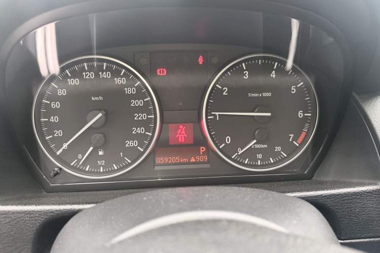 Used BMW X1 2014 sDrive18i Leading Model Instrument Cluster