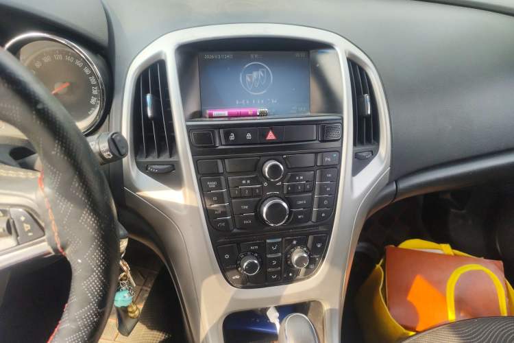 Used Buick GT 2010 XT 1.6L Automatic Fashion Edition