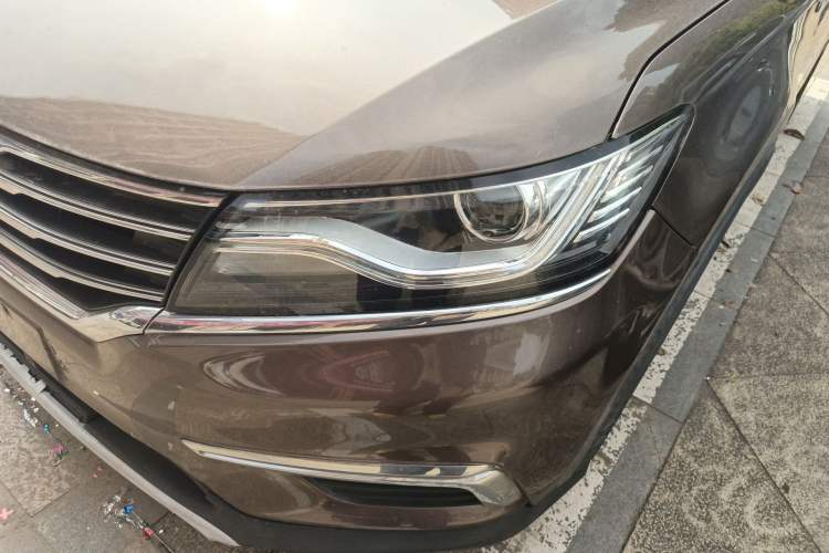 Used Roewe RX5 2016 20T Two-Wheel Drive Automatic Flagship Edition
