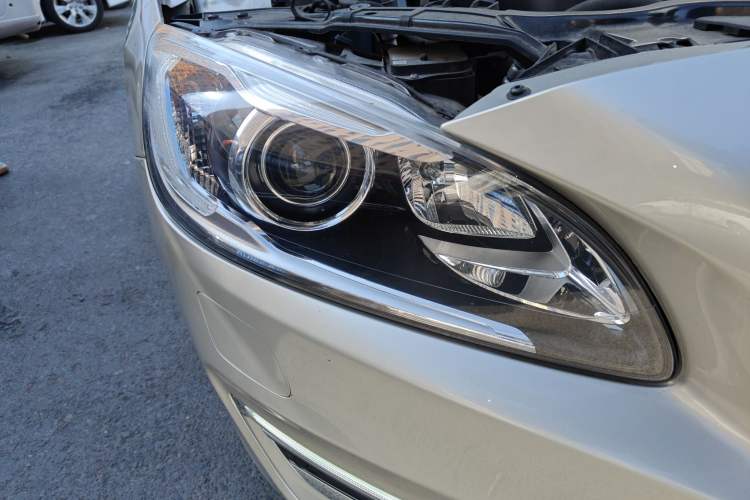 Used Volvo S60 2019 S60L Facelift T5 Intelligent Advanced Edition
