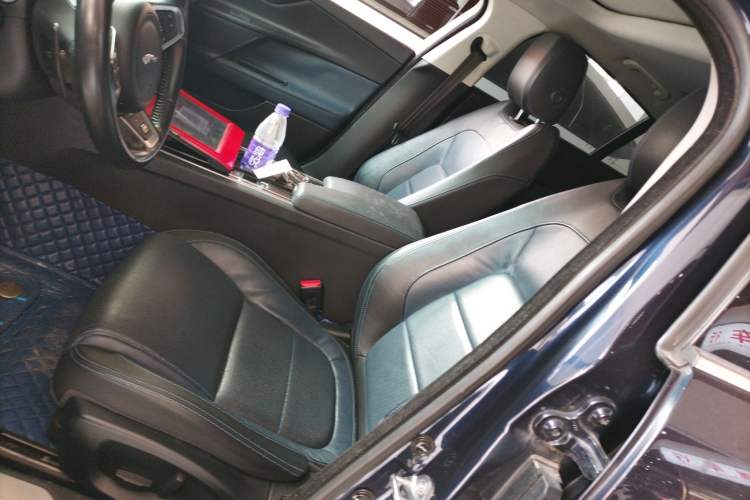 Used Jaguar XE 2017 2.0T 200 PS R-Sport