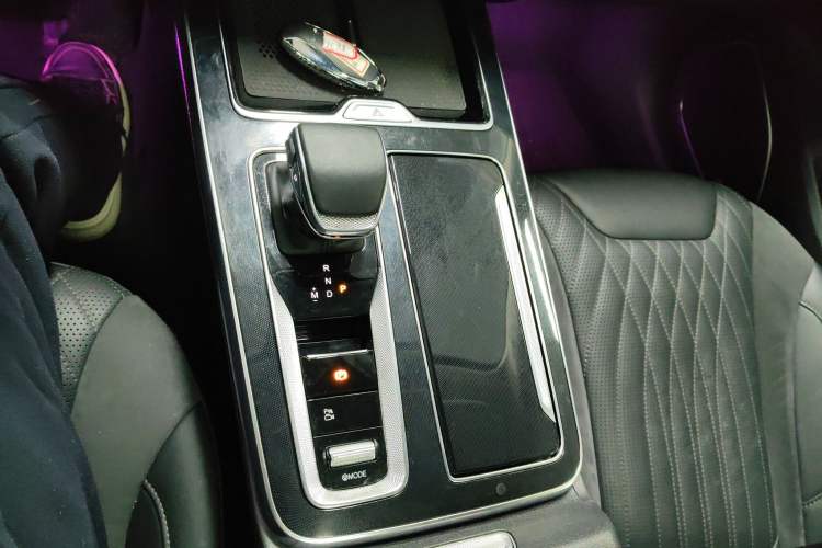 Used Hongqi HS5 2023 2.0T Qixiang Pro Edition
