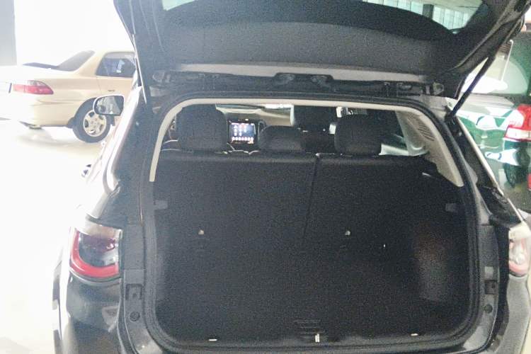 Used Jeep Compass 2019 220T Automatic Family Edition
