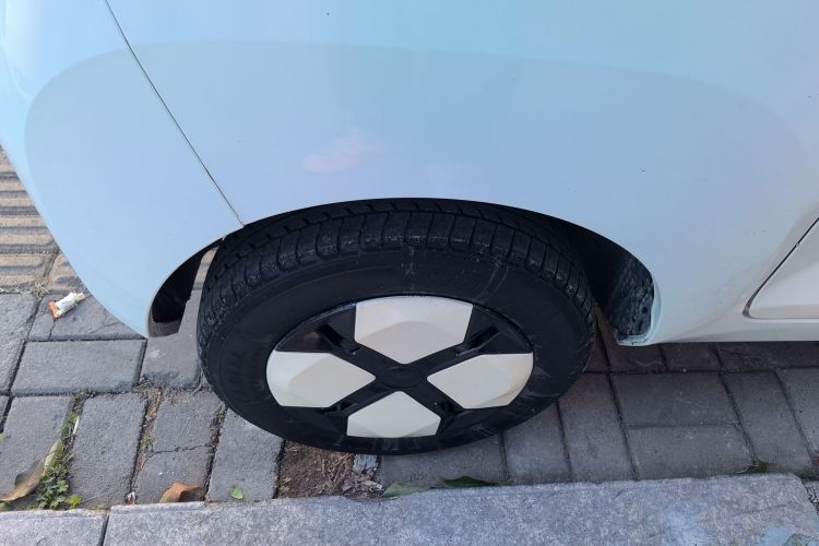 Used Wuling Hongguang MINIEV 2022 Macaron Premium Model – Lithium Iron Phosphate Right Rear Wheel Hub