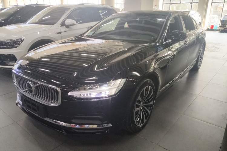 Used Volvo S90 2025 B5 Zhiyi Luxury Edition