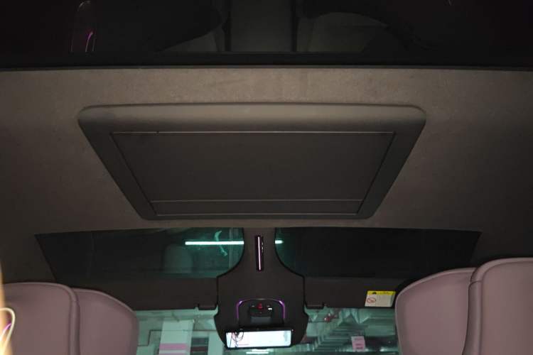 Used Avatr 12 2025 Ultra Extended-Range Edition
