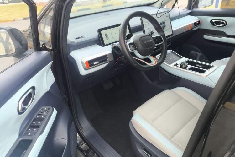 Used AION Y 2022 70 Tech Edition Lithium Iron Phosphate
