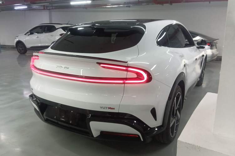 Used Xiaomi Auto YU7 2025 Ultra-Long Range High-Performance All-Wheel-Drive Max Edition Rear Right 45 Deg
