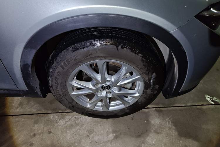 Used Mazda CX-4 2018 2.0L Automatic Two-Wheel Drive Blue Sky Luxury Edition Right Front Wheel Hub