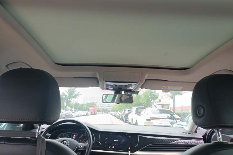 Used Volkswagen Passat New Energy 2020 430 PHEV Hybrid Elite Edition China VI Standard Headliner