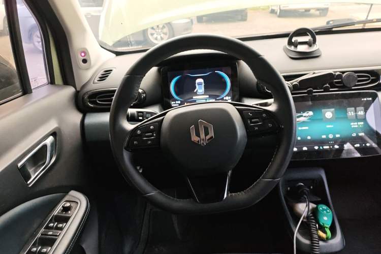 Used Leapmotor T03 2022 Star Diamond Edition Steering Wheel