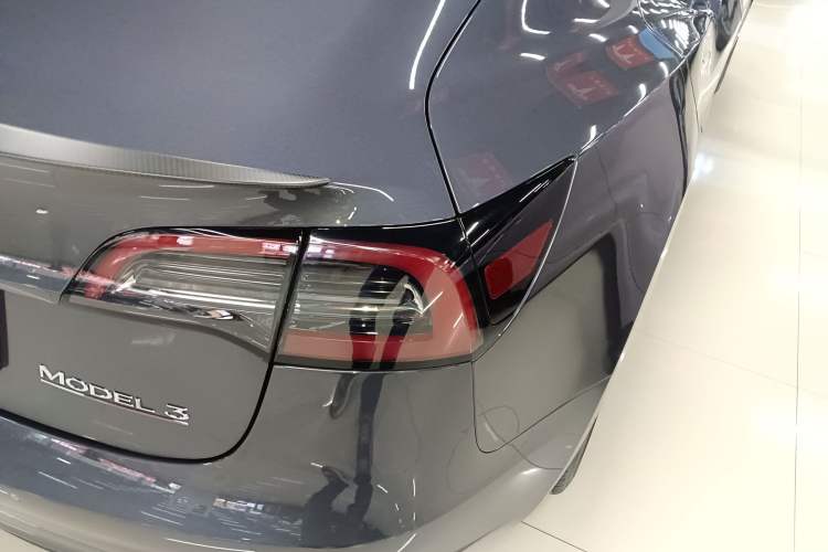 Used Tesla Model 3 2021 Revised Version II – Performance High-Performance All-Wheel-Drive Edition